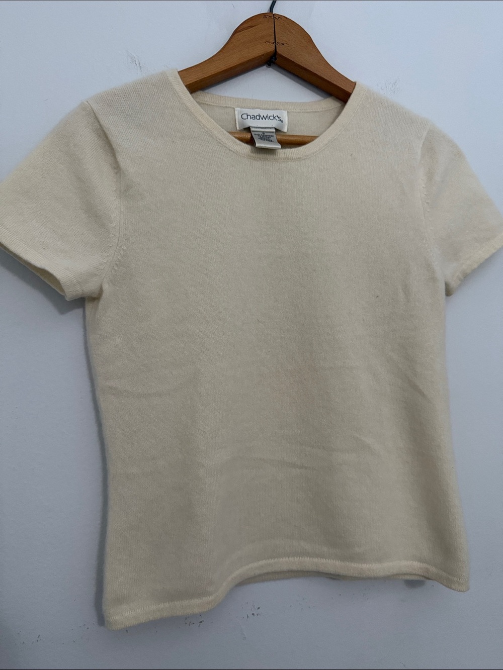 Chadwicks Cream Short Sleeve Cashmere Sweater Classic Minimalist Feminine Work